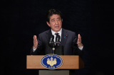 急于改善关系？日本首相安倍改变对华牵制战略