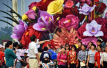 国庆节即将到来 北京鲜花装点长安街