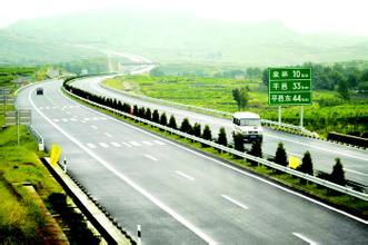 山东高速实时路况:日兰高速、京沪高速发生多