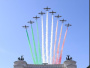 意大利举行共和国日阅兵新任总理孔特出席　“三色箭”飞越罗马美哭！