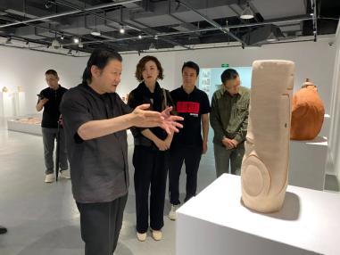 《黄河流域彩陶艺术创新设计人才培训》项目成果作品展开幕